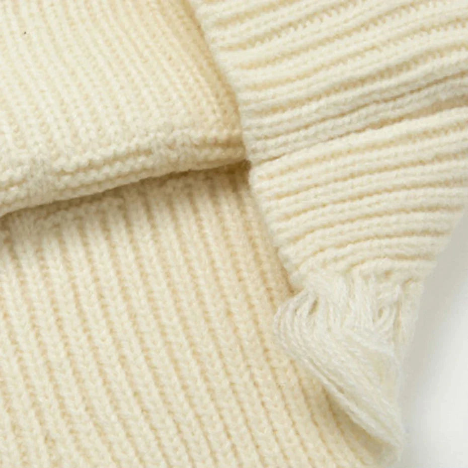 Pusenk Sweater.