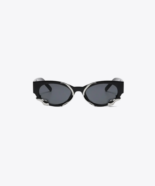 Magnu Black.